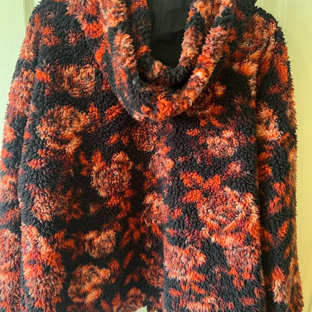 Urban Outfitter Rose Print Teddy Bear Zip-Up Jacket With Hood And Pockets - Picture 4 of 6